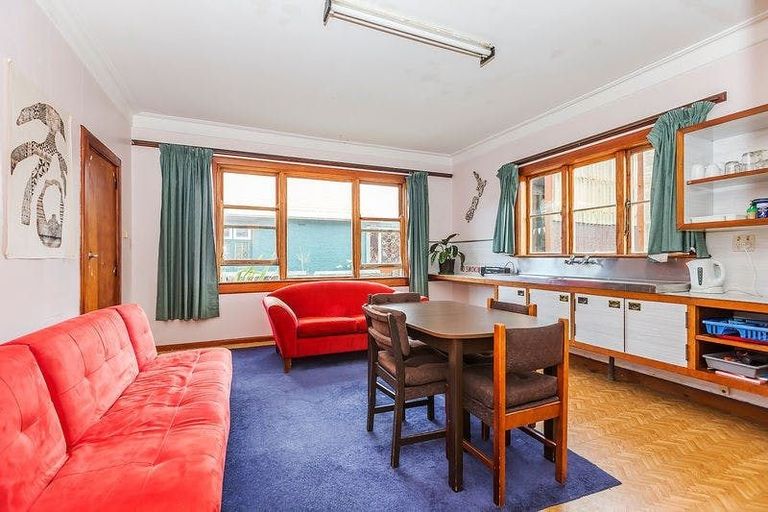 Photo of property in 26 Reef Street, Island Bay, Wellington, 6023