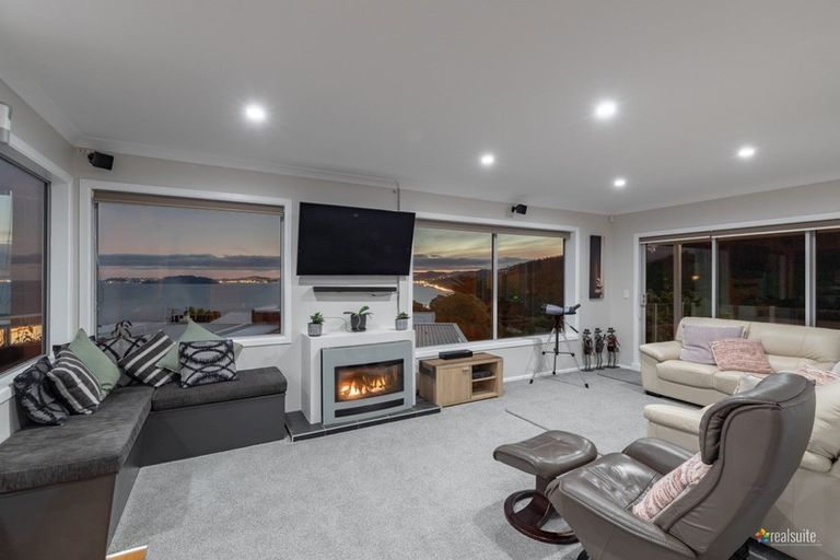 Photo of property in 60 Korokoro Road, Korokoro, Lower Hutt, 5012