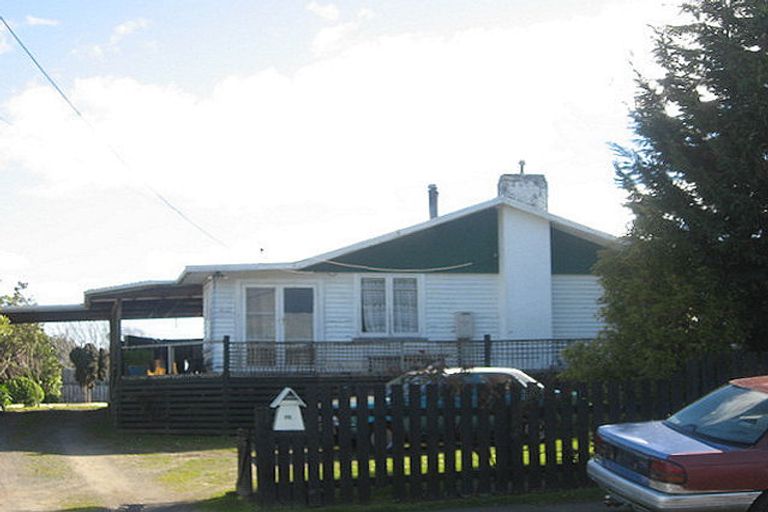 Photo of property in 76 King Street, Marton, 4710