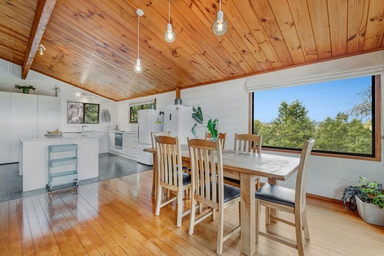 Photo of property in 121 Noakes Hill Road, Puhoi, Silverdale, 0994