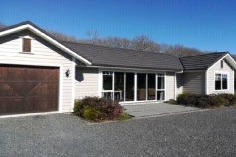 Photo of property in 3 Royal Oaks Lane, Newstead, Hamilton, 3286