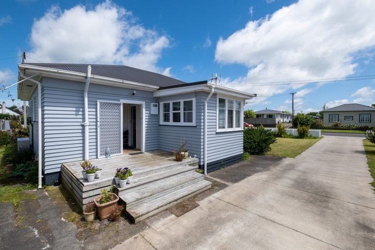 Photo of property in 17 Falstaff Street, Stratford, 4332