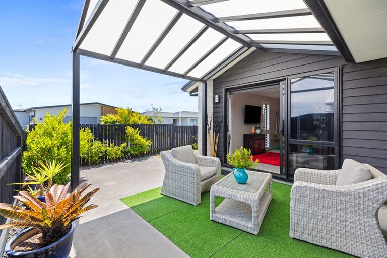 Photo of property in 86 Franks Way, Papamoa Beach, Papamoa, 3118