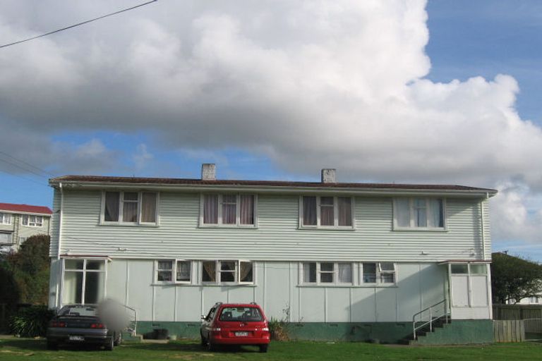 Photo of property in 12-14 Levant Street, Cannons Creek, Porirua, 5024