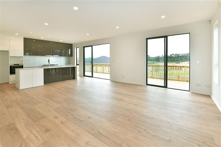 Photo of property in 245 West Hoe Heights, Orewa, 0931