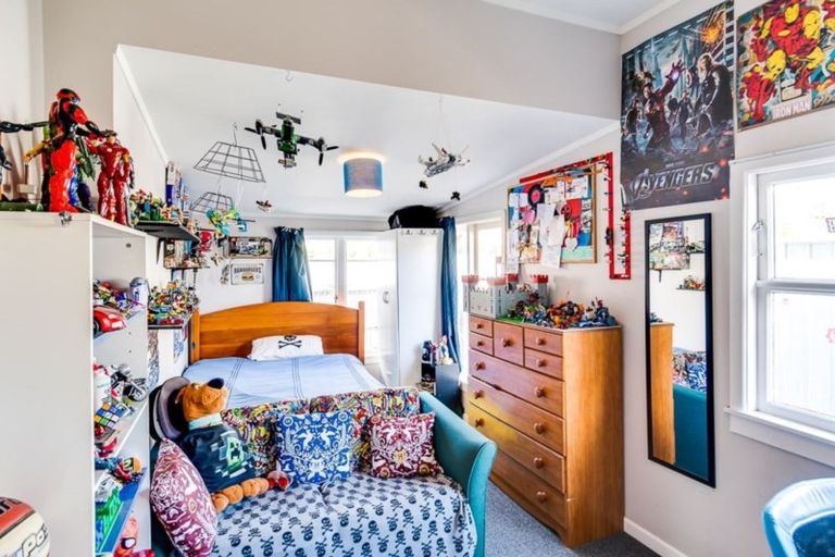 Photo of property in 105 Barden Street, Mayfair, Hastings, 4122