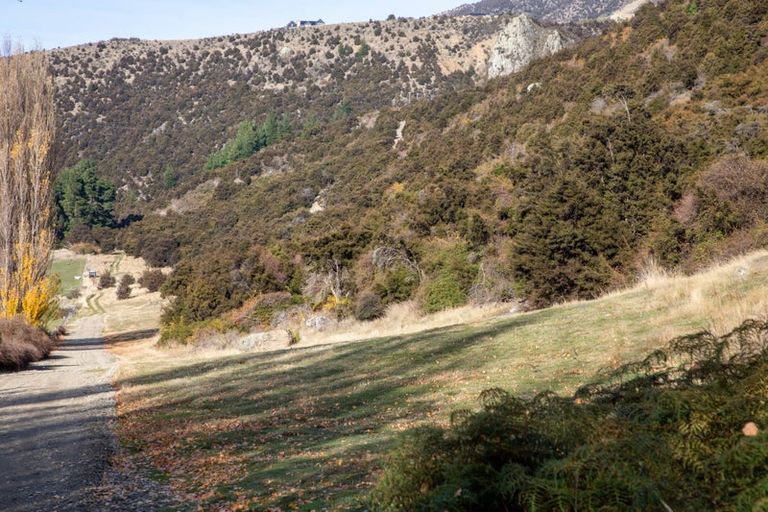 Photo of property in 132 Willowbank Road, Queensberry, Cromwell, 9383