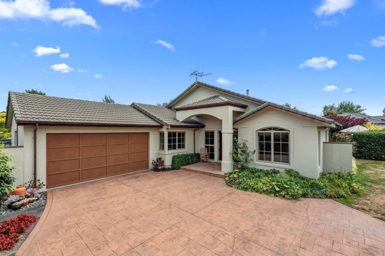 Photo of property in 6 Makepeace Place, Flagstaff, Hamilton, 3210