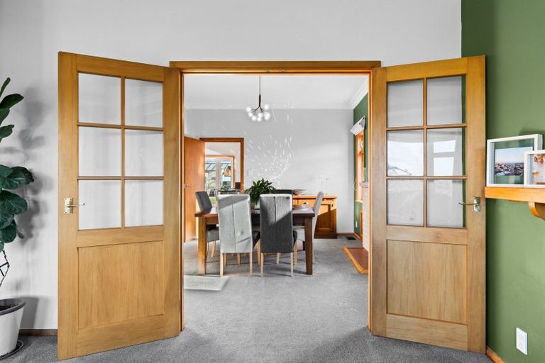 Photo of property in 52 Auckland Road, Greenmeadows, Napier, 4112