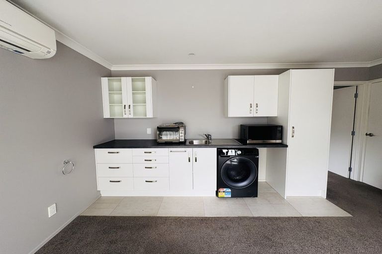 Photo of property in 21 Liberty Grove, Kelvin Grove, Palmerston North, 4414
