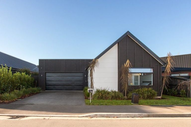 Photo of property in 6 Lazarus Lane, Halswell, Christchurch, 8025