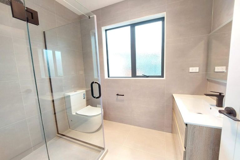 Photo of property in 67 Farranfore Road, Opaheke, Papakura, 2113