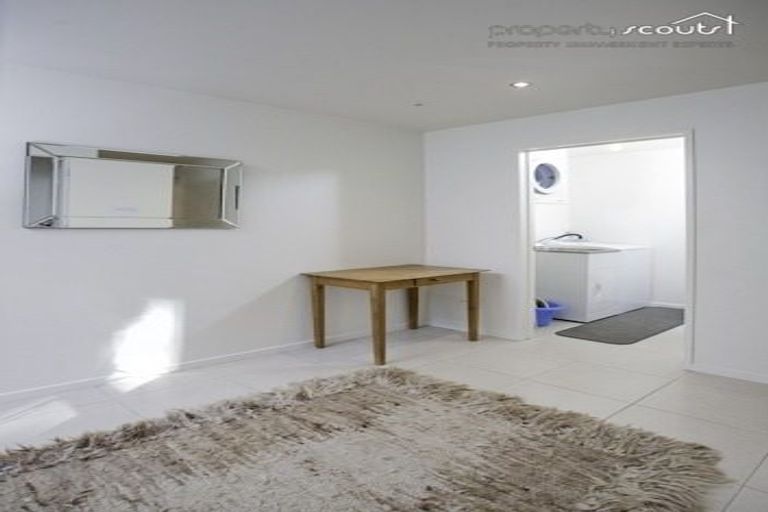 Photo of property in 1/120 London Street, Dunedin Central, Dunedin, 9016