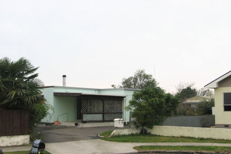 Photo of property in 15 Tripoli Street, Onekawa, Napier, 4110
