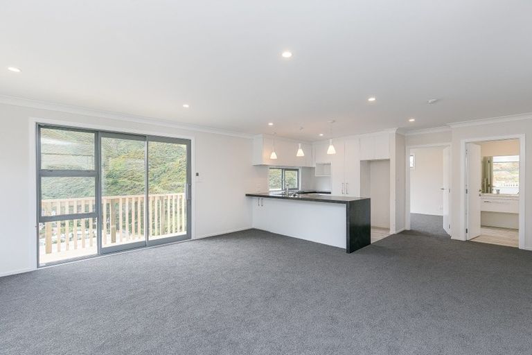 Photo of property in 1 Rarangi Way, Owhiro Bay, Wellington, 6023