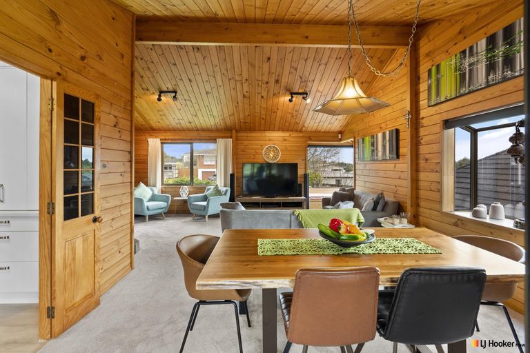 Photo of property in 3 Tuakura Way, The Gardens, Auckland, 2105