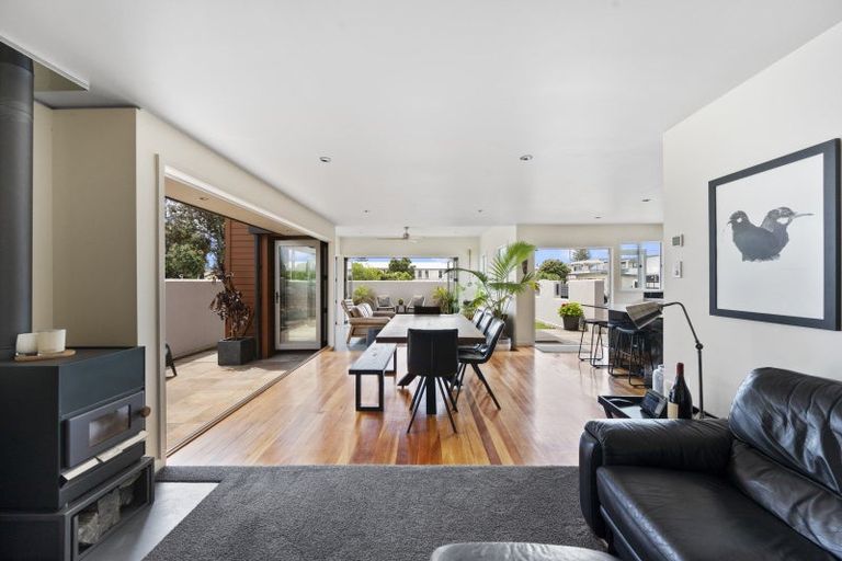 Photo of property in 108 Charles Street, Westshore, Napier, 4110