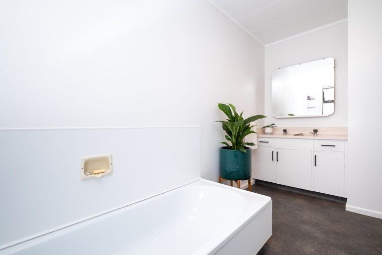 Photo of property in 6/10 Clifton Road, Haumoana, 4102