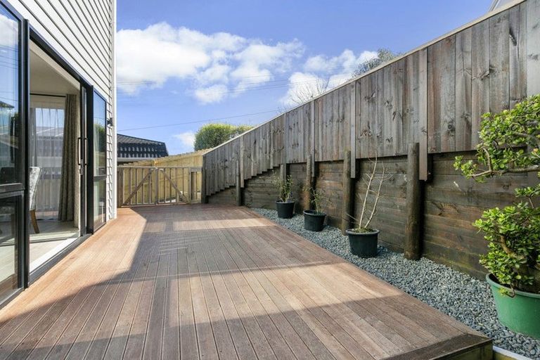 Photo of property in 9a Wolsley Avenue, Milford, Auckland, 0620