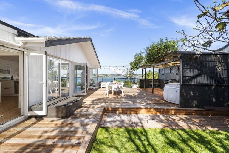 Photo of property in 785 Whangaparaoa Road, Manly, Whangaparaoa, 0930