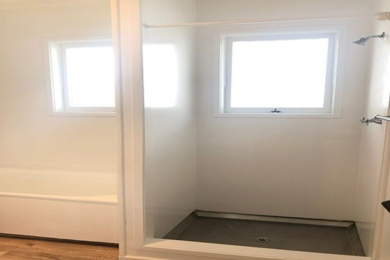 Photo of property in 9 Markham Place, Bucklands Beach, Auckland, 2012