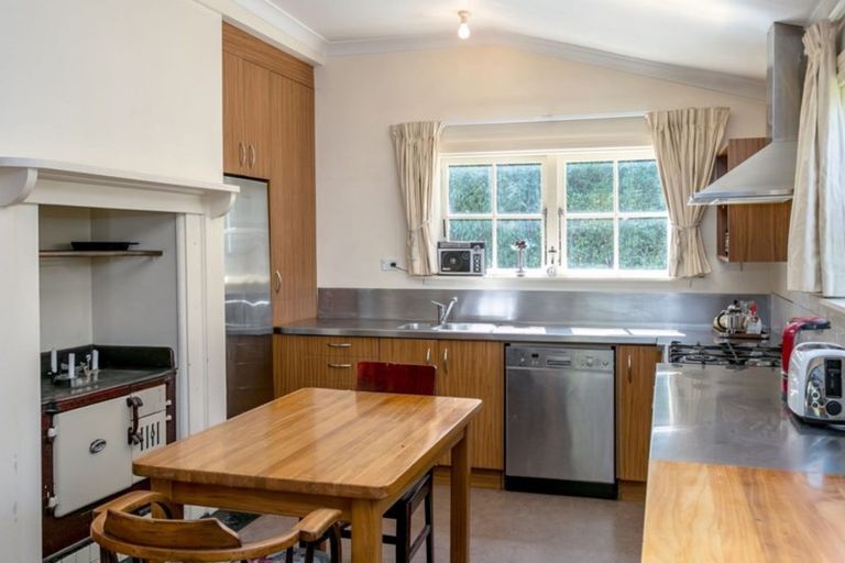 Photo of property in 119 Main Street, Greytown, 5712