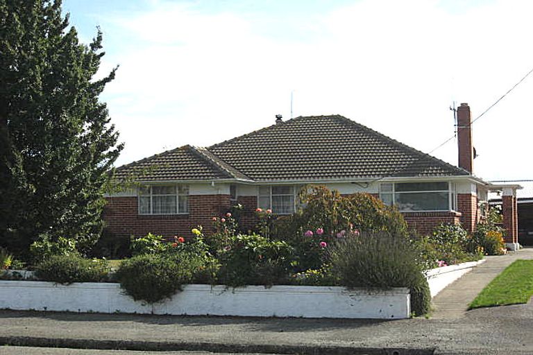 Photo of property in 72 Shearman Street, Waimate, 7924