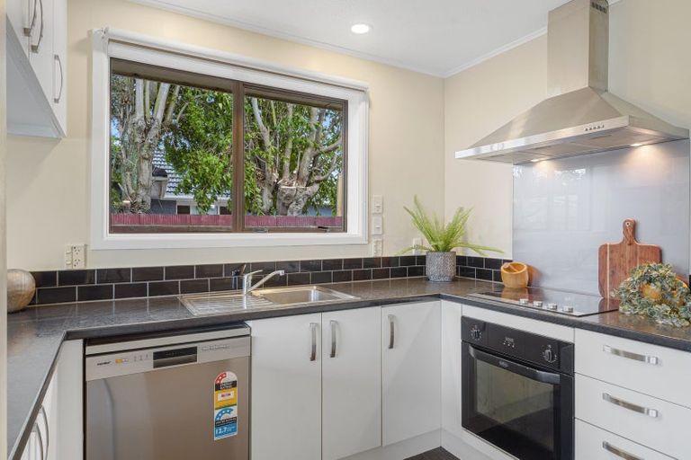 Photo of property in 18 Aintree Street, Bishopdale, Christchurch, 8051