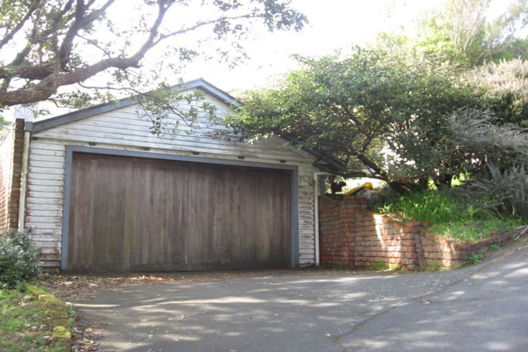 Photo of property in 33 Ponsonby Road, Karori, Wellington, 6012