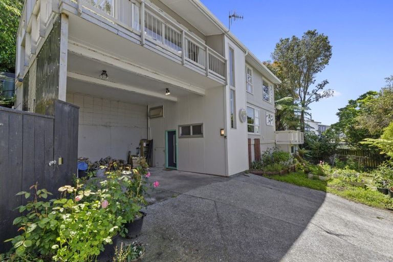 Photo of property in 89 Mulberry Street, Normandale, Lower Hutt, 5010