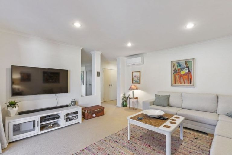 Photo of property in 9 Parkwood Place, Papamoa Beach, Papamoa, 3118