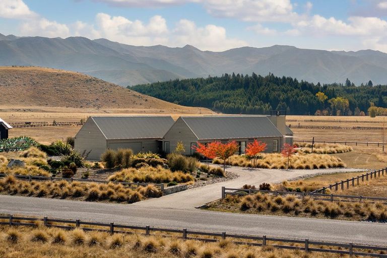 Photo of property in 10 Musterers Way, Ben Ohau, Twizel, 7999