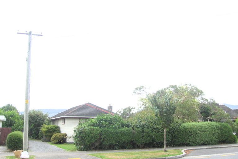 Photo of property in 32 Fraser Crescent, Elderslea, Upper Hutt, 5018