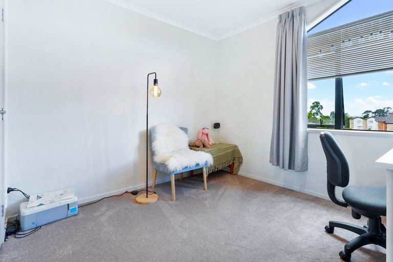 Photo of property in St Claire Village, 38/172 Mcleod Road, Te Atatu South, Auckland, 0610