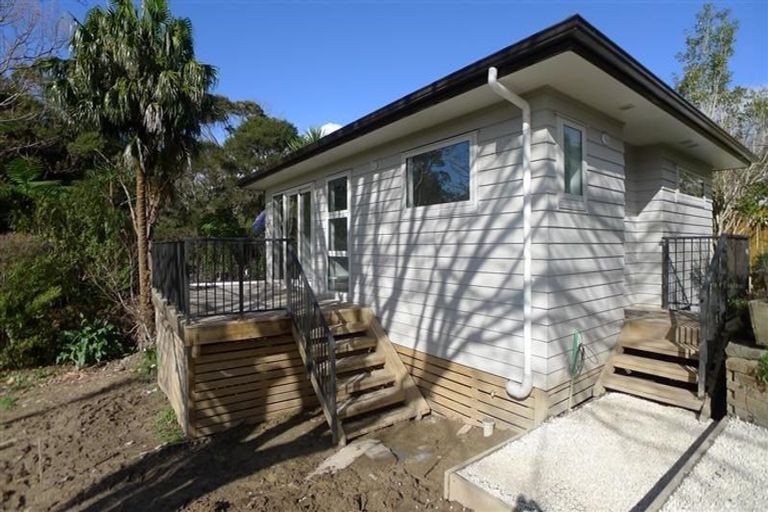 Photo of property in 24 Paewai Road, Glen Eden, Auckland, 0602
