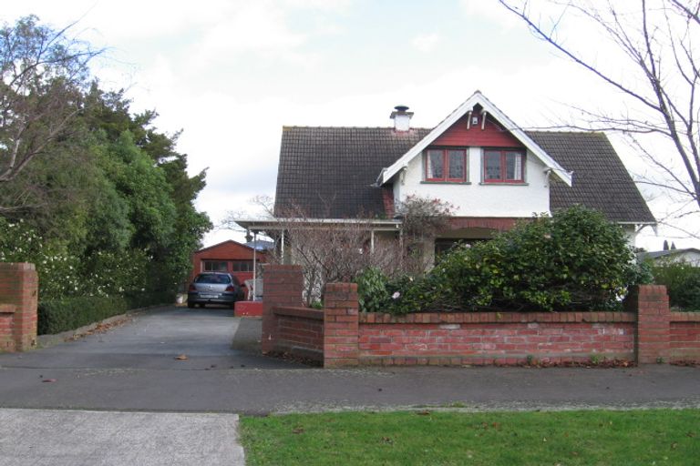 Photo of property in 24 Mere Mere Avenue, Palmerston North, 4414