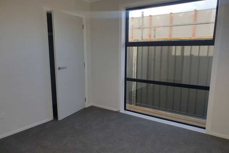 Photo of property in 24 Karearea Avenue, Kenepuru, Porirua, 5022