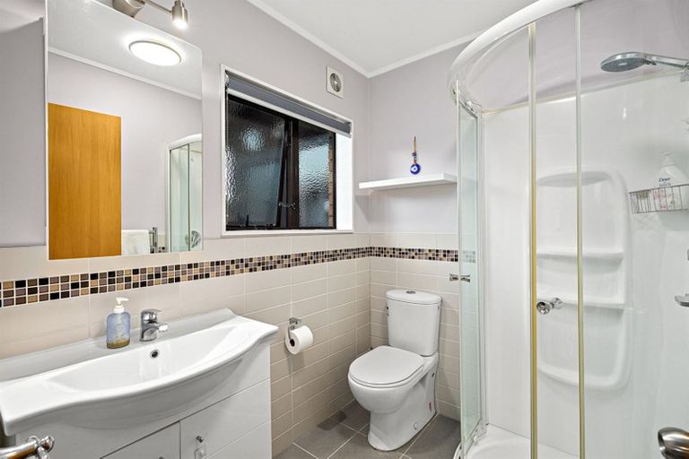 Photo of property in 2/69 Nile Road, Milford, Auckland, 0620