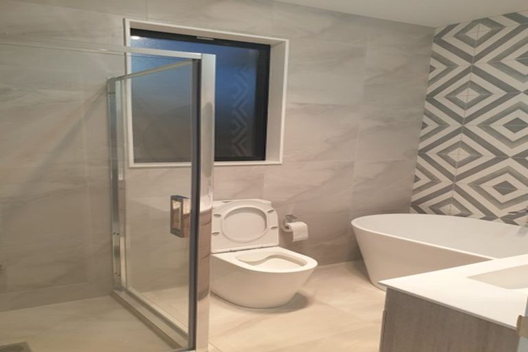 Photo of property in 8 Tawhiti Road, Pukekohe, 2120