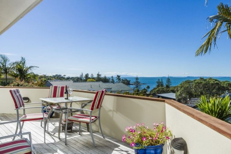 Photo of property in 1/88 Hebron Road, Waiake, Auckland, 0630