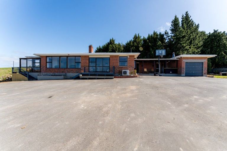 Photo of property in 95 Cullen Road, Clarendon, Outram, 9073