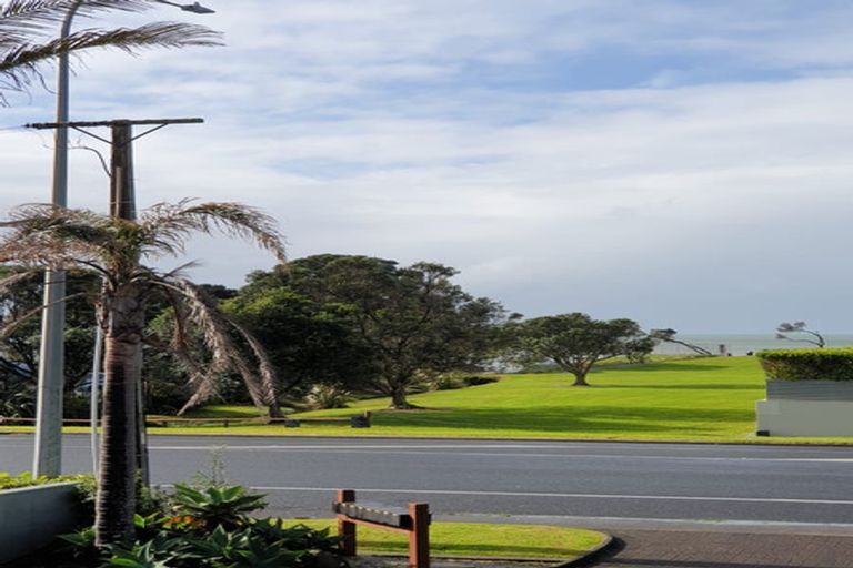 Photo of property in 8/416 Hibiscus Coast Highway, Orewa, 0931