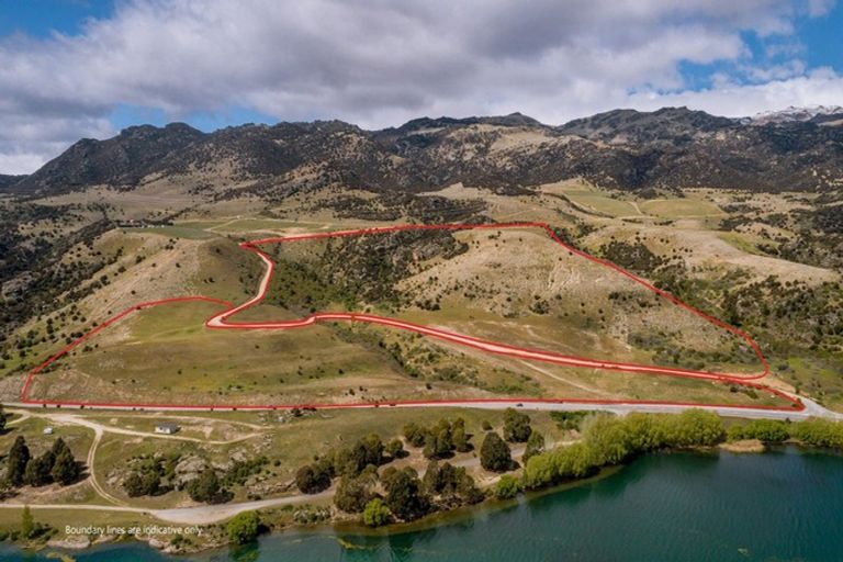 Photo of property in 38 Lakefront Terrace, Northburn, Cromwell, 9383