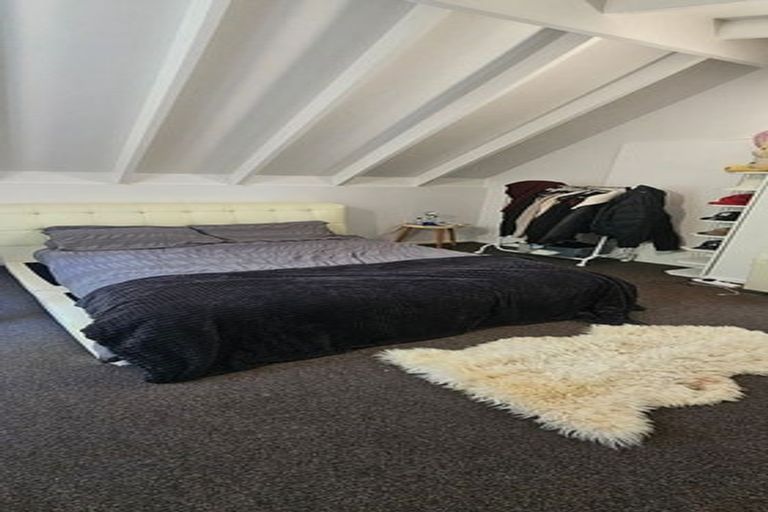 Photo of property in 16 Chartwell Drive, Crofton Downs, Wellington, 6035