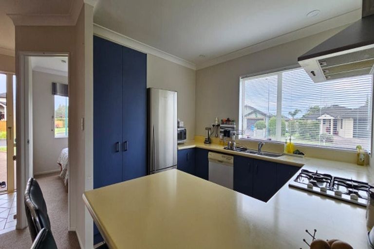 Photo of property in 6 Buckingham Place, Rototuna North, Hamilton, 3210