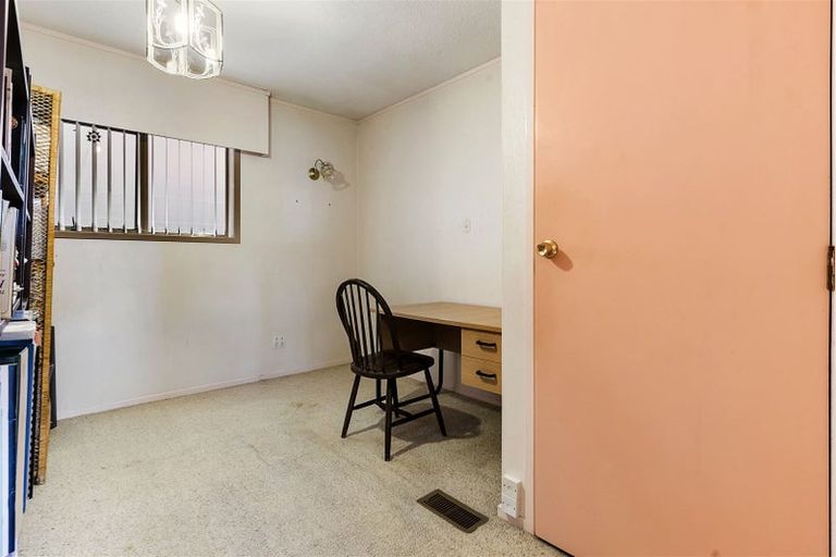 Photo of property in 208 Clovelly Road, Bucklands Beach, Auckland, 2012