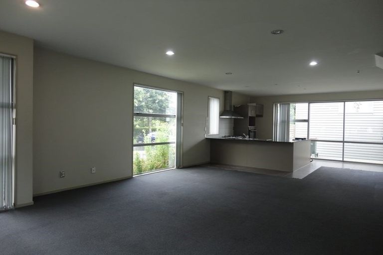 Photo of property in 2 Kauri Drive, Takanini, 2112