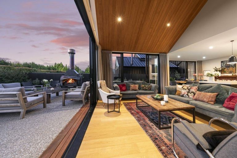 Photo of property in 170b Beacon Point Road, Wanaka, 9305