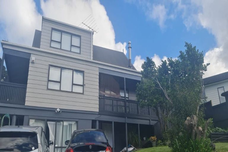 Photo of property in 77 Spence Road, Henderson, Auckland, 0612