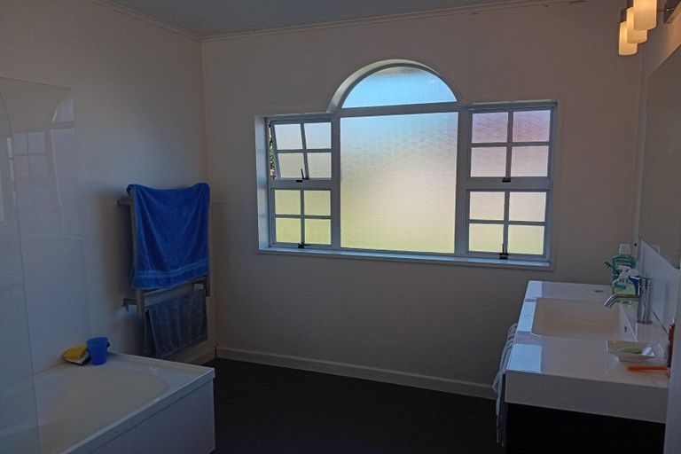 Photo of property in 2 Waldron Place, Clyde, 9330